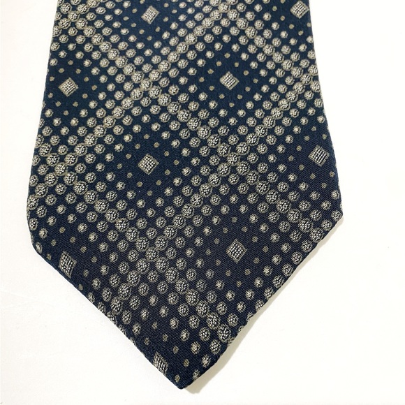 Donna Karan New York 100% Italian Silk Tie Navy Gray Grey Geometric Made in USA - Picture 3 of 6